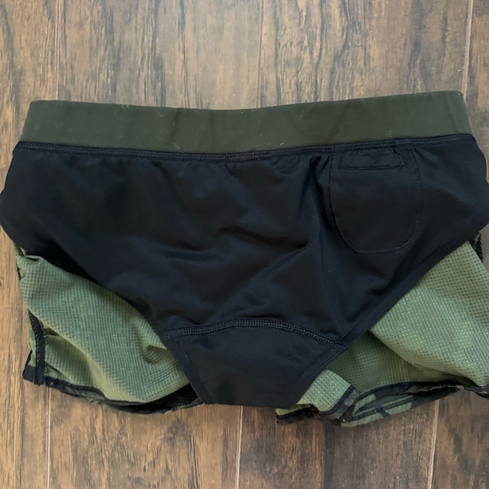 Lululemon Women's Sunset Salutation Butterfly Size 2 - Picture 6 of 7